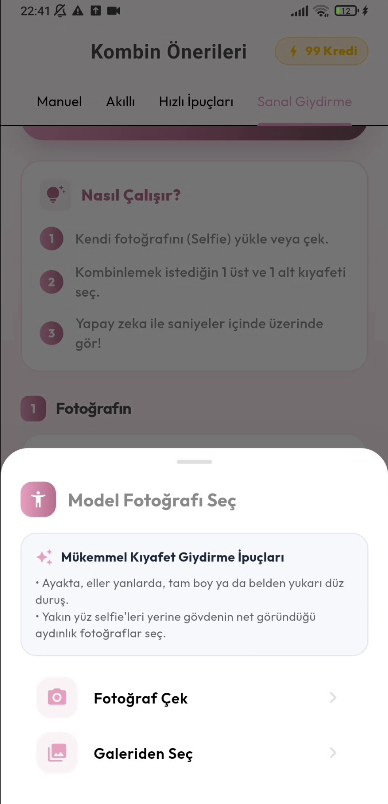 istlook Model Fotoğrafı Seç ekranı: Mükemmel Kıyafet Giydirme İpuçları metni ve Fotoğraf Çek, Galeriden Seç seçenekleri